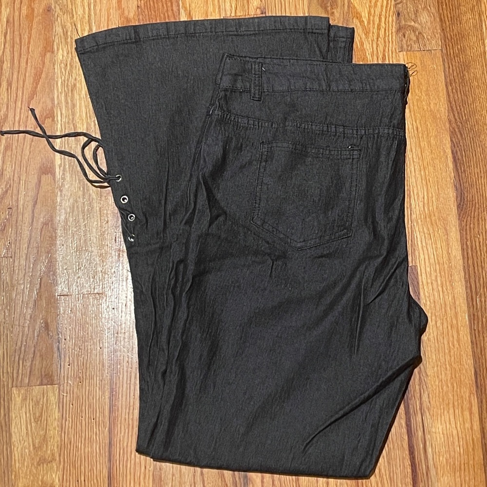 Jeans - Picture 2 of 3